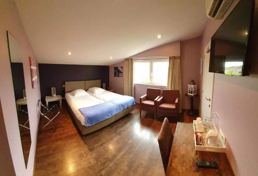 Отель B&b De Edelsteen