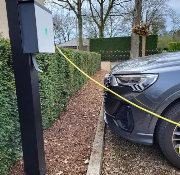 Отель B&b De Edelsteen