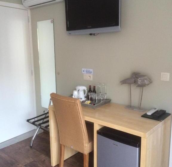 호텔 B&b De Edelsteen