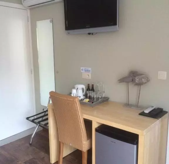 Отель B&b De Edelsteen