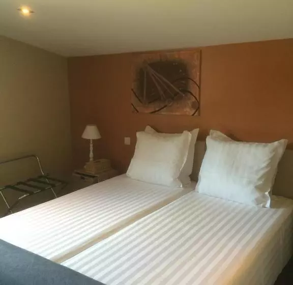 Отель B&b De Edelsteen