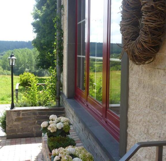 Отель Chalet Sur Lesse