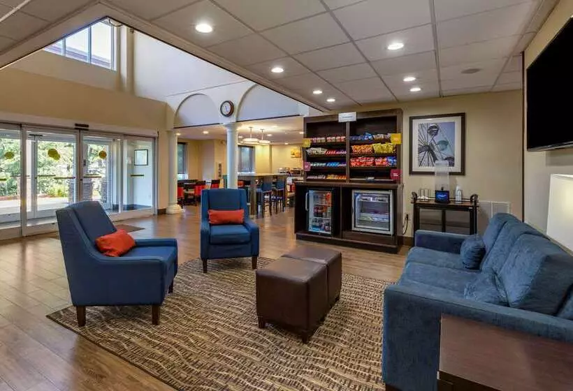هتل Comfort Suites Raleigh Walnut Creek