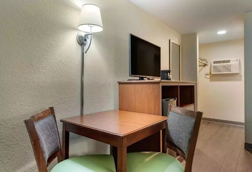 ホテル Econo Lodge Cherokee Near River Park