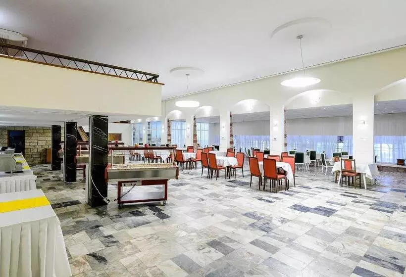 هتل International House Of Journalists Resort