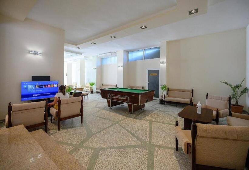 בית מלון כפרי International House Of Journalists Resort