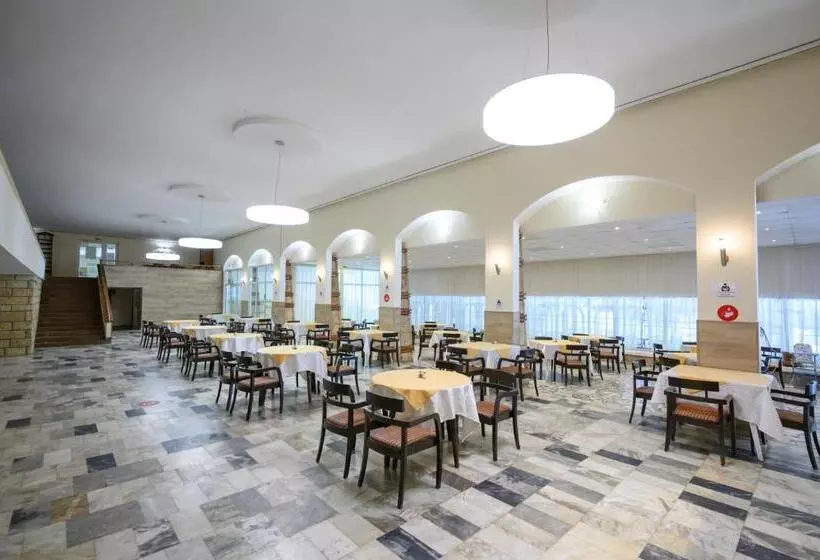 هتل International House Of Journalists Resort