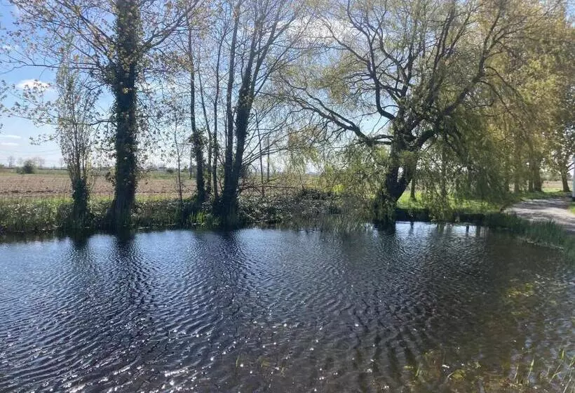 בית מלון כפרי Kapelhoeve