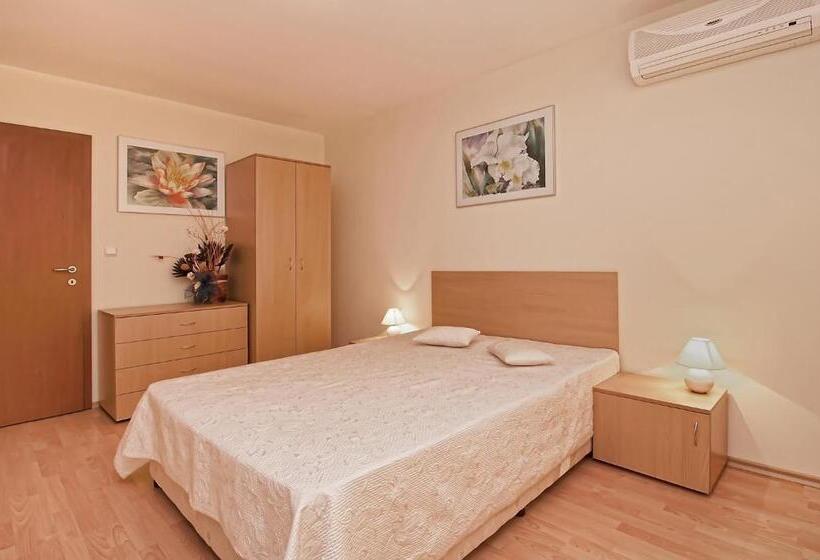 בית מלון כפרי Marina And Panorama Apartments