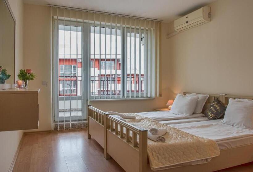 בית מלון כפרי Marina And Panorama Apartments