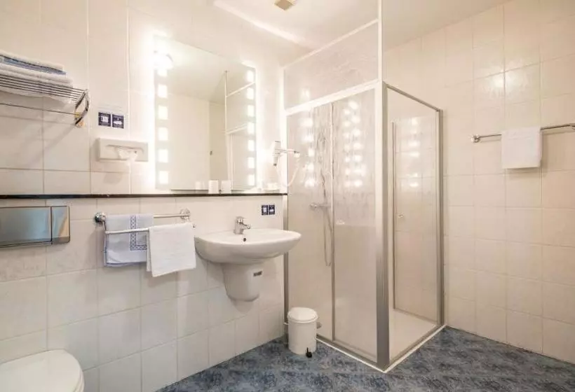 Hotelli Paquet
