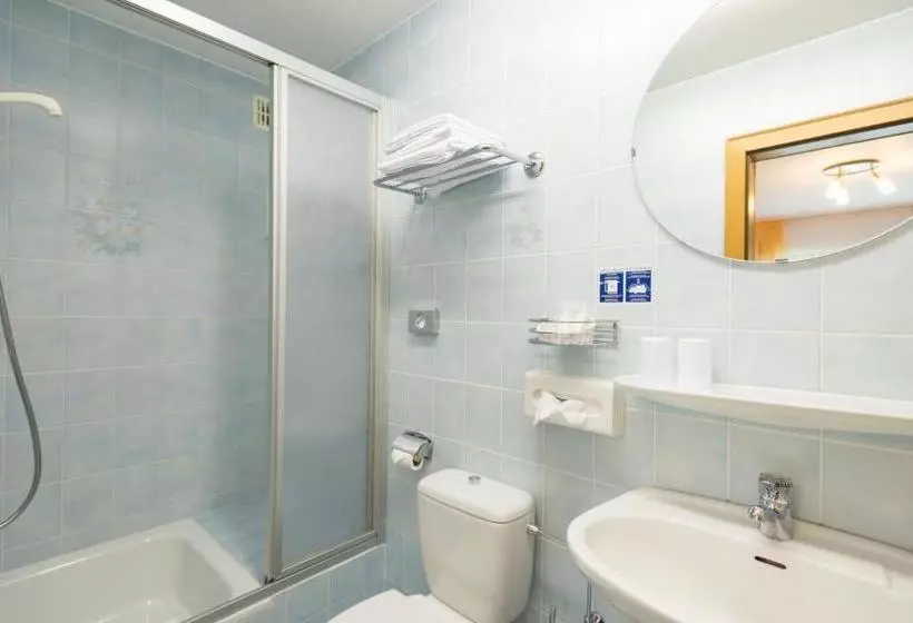Hotelli Paquet