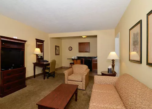 ホテル Quality Inn & Suites Airport