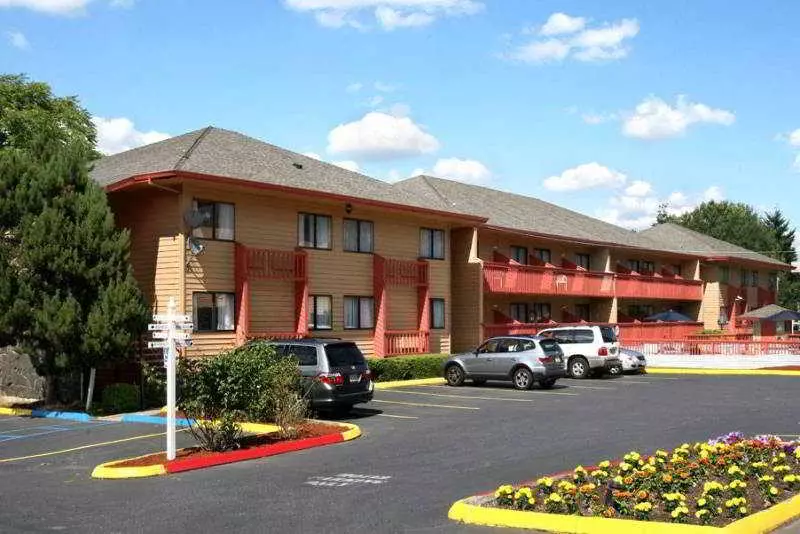 ホテル Quality Inn & Suites Airport