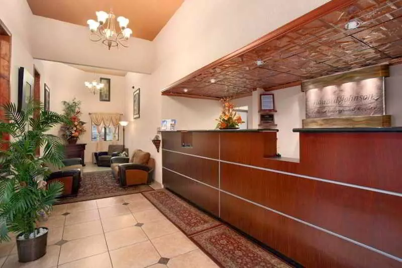 ホテル Quality Inn & Suites Airport