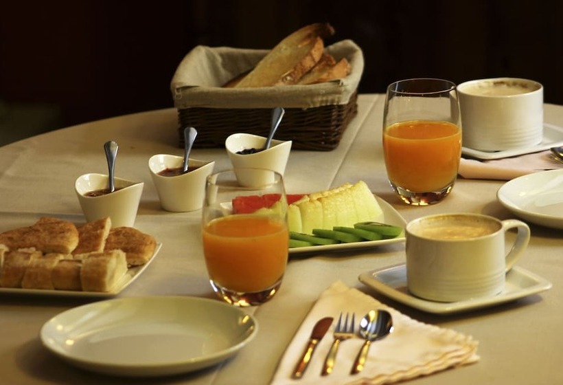 Maaseutuhotelli Posada De Uncastillo