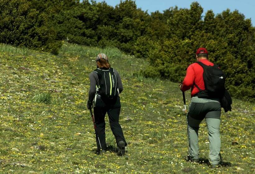Maaseutuhotelli Posada De Uncastillo