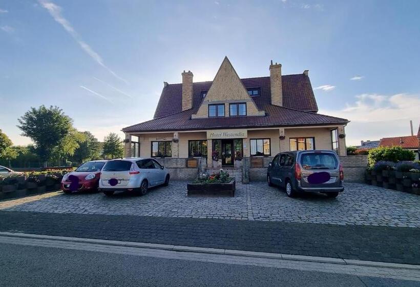 Отель Westendia Free Parking Top Breakfast