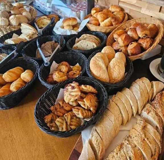 호텔 Westendia Free Parking Top Breakfast