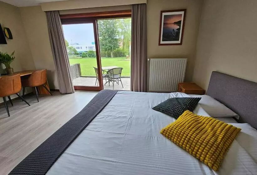 호텔 Westendia Free Parking Top Breakfast