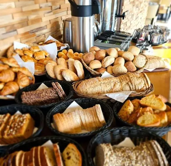 호텔 Westendia Free Parking Top Breakfast