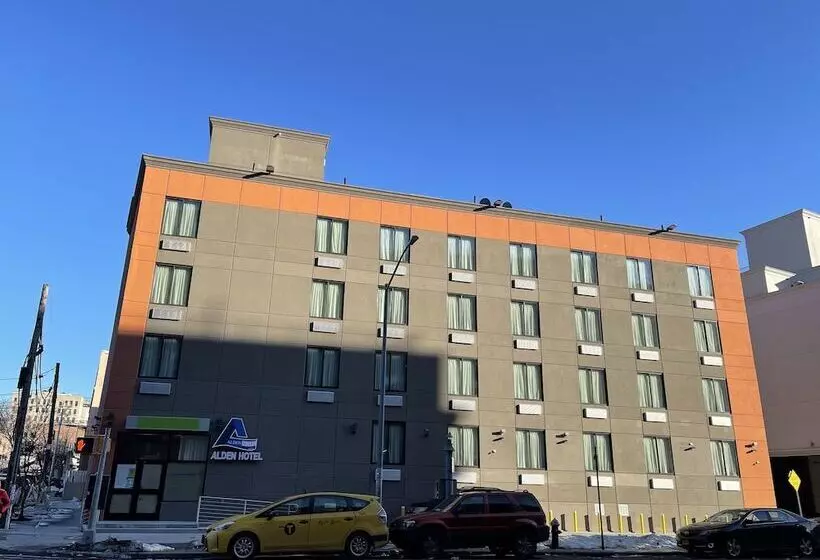 هتل Alden