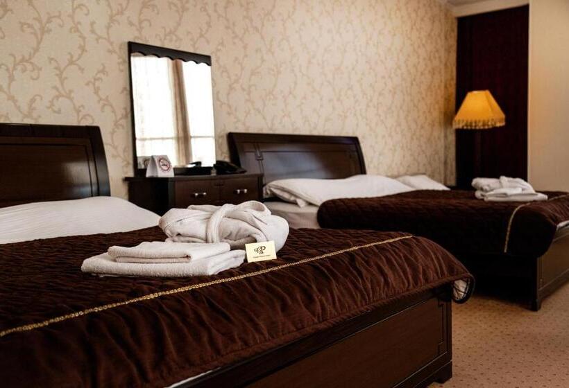 هتل Golden Palace