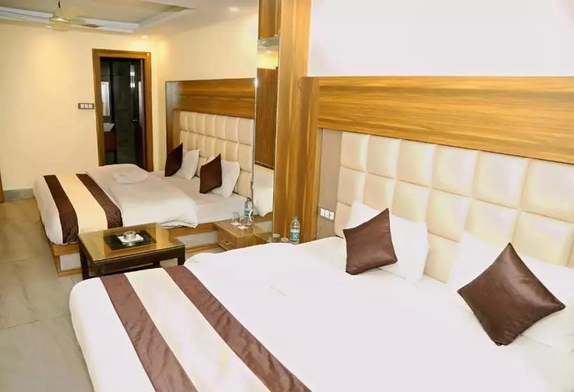 Hotel Green Leaf