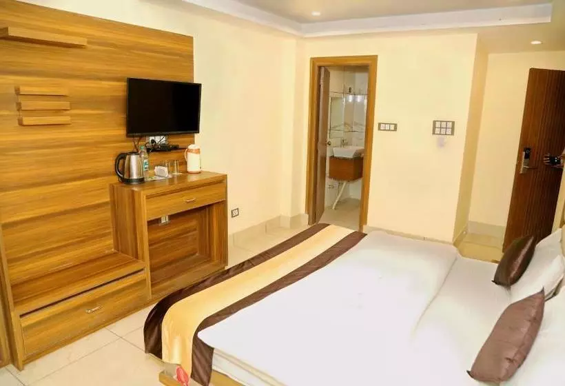 Hotel Green Leaf