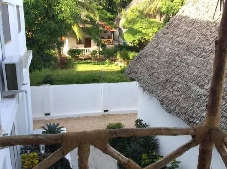 ホテル Nungwi Lodge