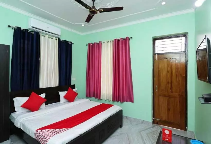هتل Oyo 37905  Gangri2