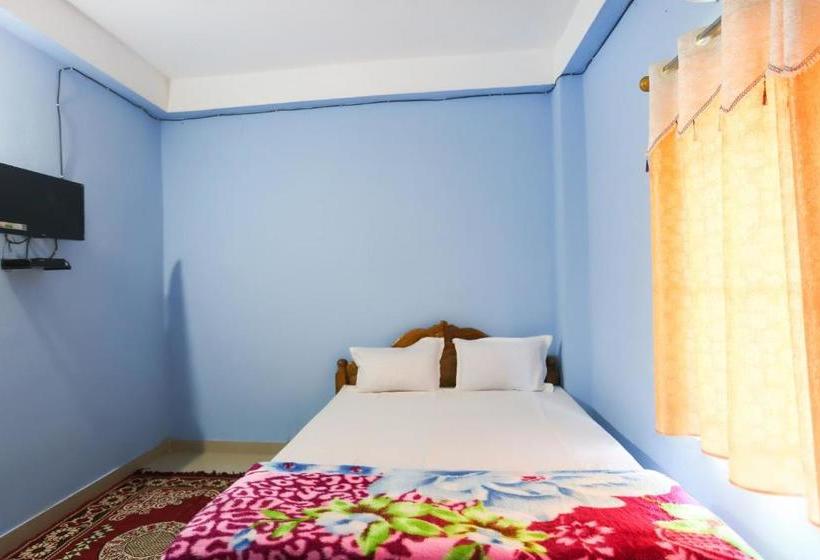 בית מלון כפרי Patra Palace, Konark