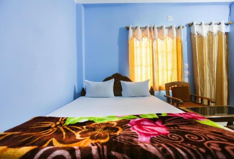 בית מלון כפרי Patra Palace, Konark