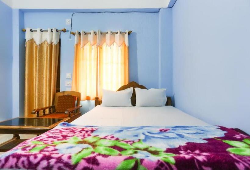 בית מלון כפרי Patra Palace, Konark