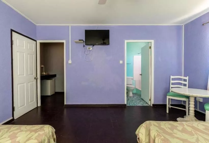 پانسیون El Retreat Guest House