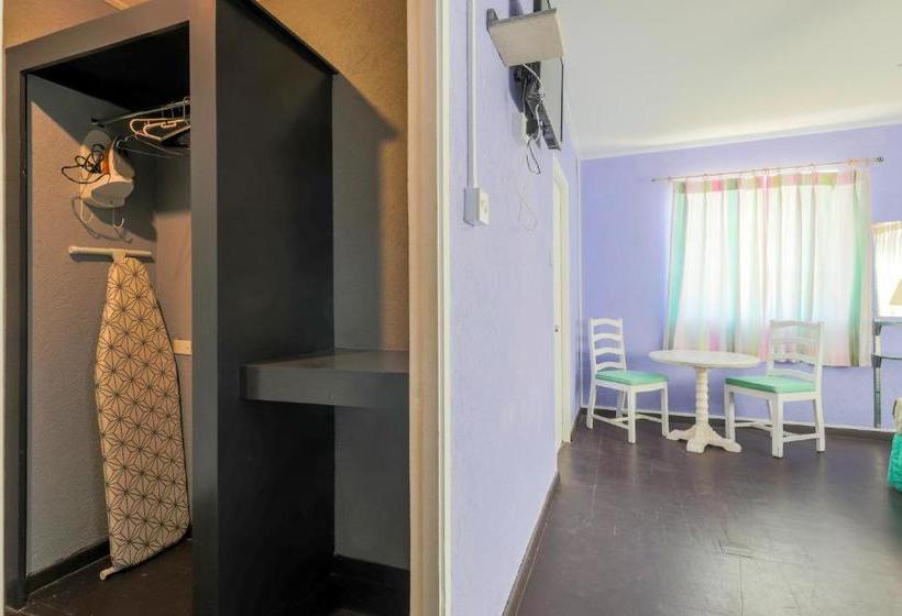 پانسیون El Retreat Guest House