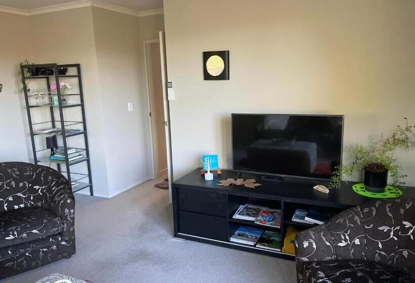 پانسیون Kingsley Quarters