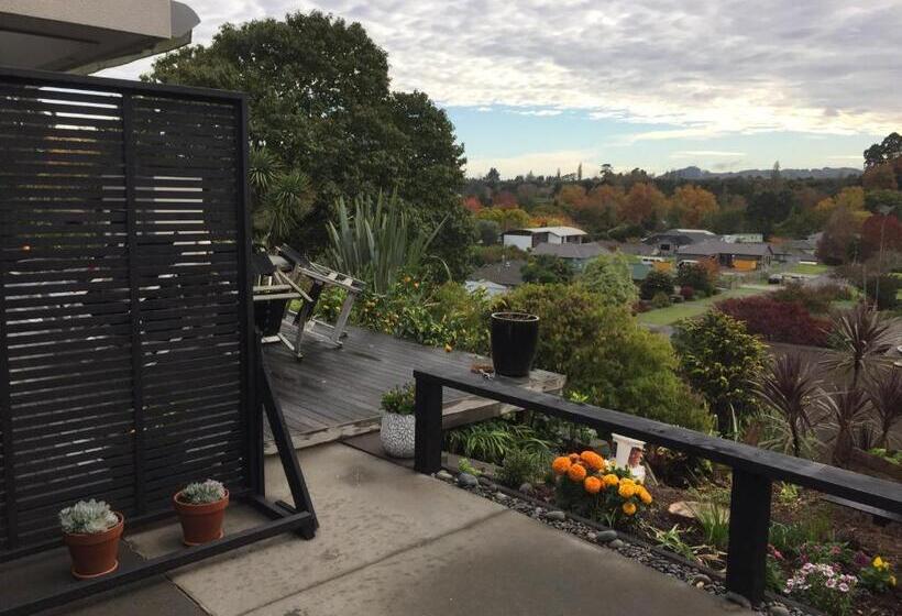 پانسیون Kingsley Quarters