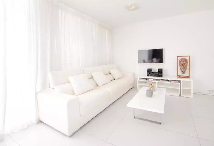 پانسیون Boas Best Holiday