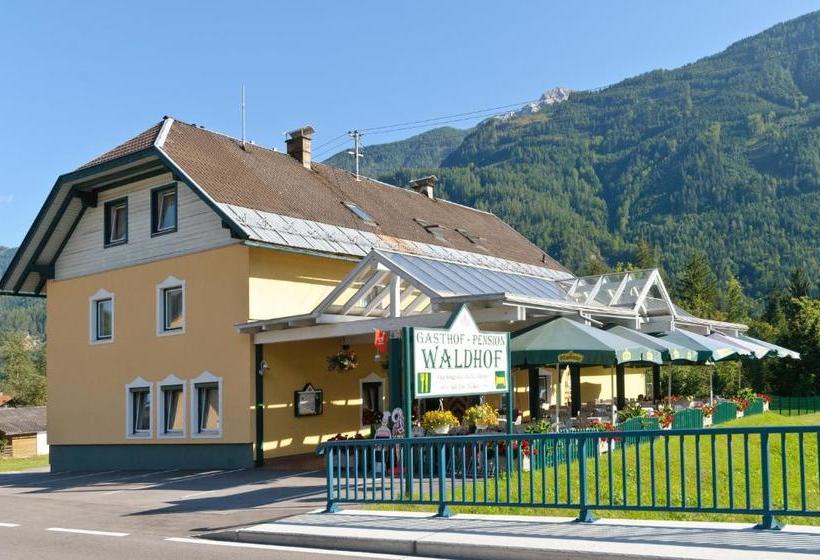 ユースホステル Gasthof Waldhof