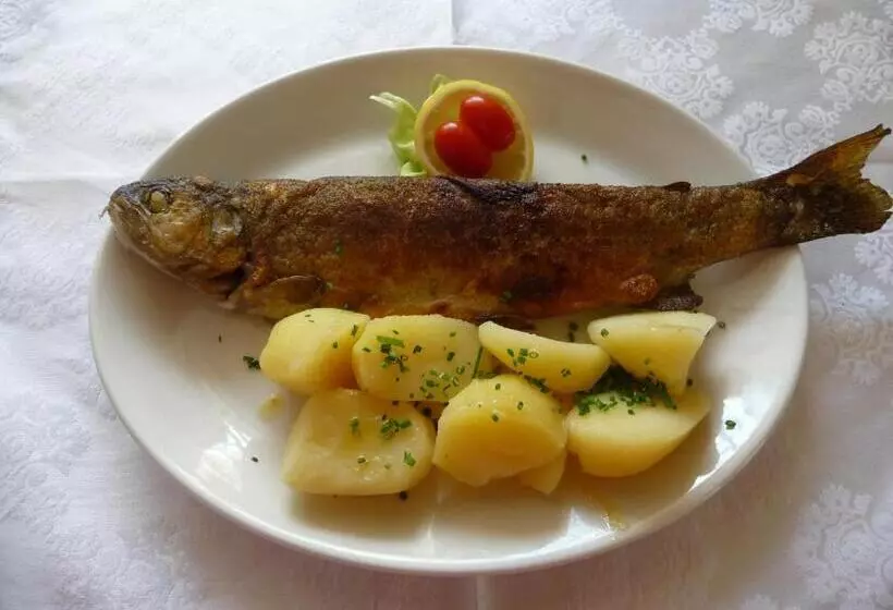 Retkeilymaja Gasthof Waldhof