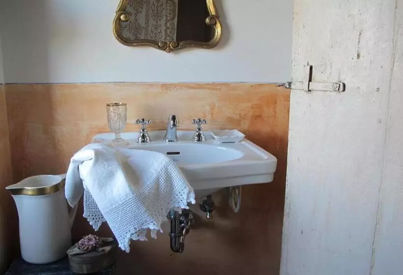 B&b La Locanda Di Cavoleto