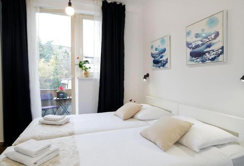 ベッドアンドブレックファースト Art Like Rooms