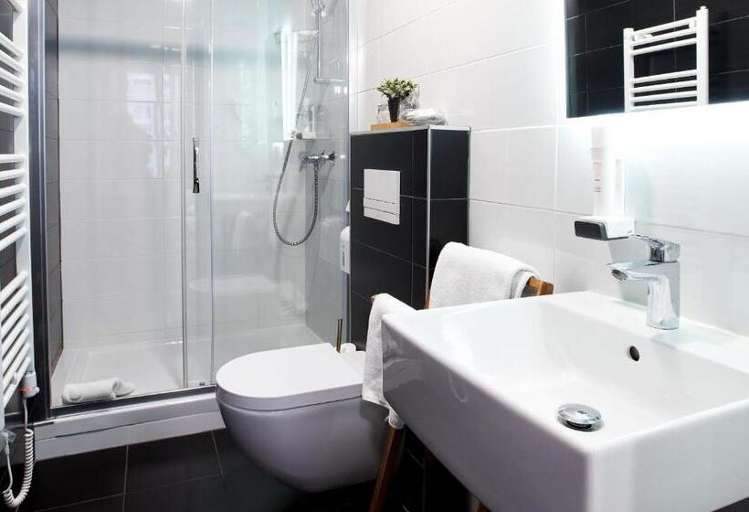 ベッドアンドブレックファースト Art Like Rooms