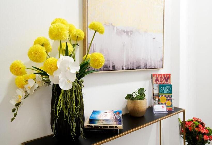 ベッドアンドブレックファースト Art Like Rooms