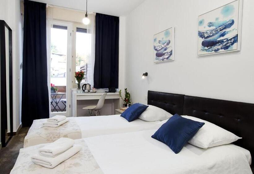 ベッドアンドブレックファースト Art Like Rooms