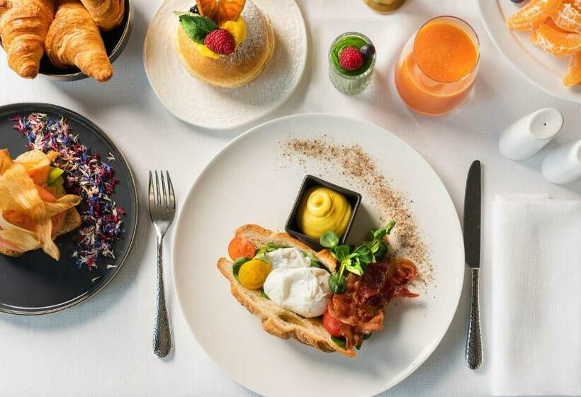 Coast Hotel & Spa   Adults Only