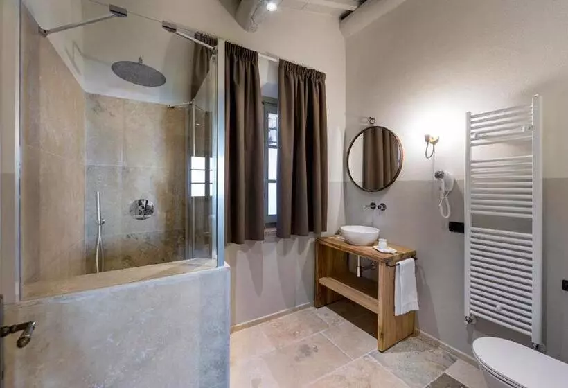 Hotelli Agriturismo Podere L'aione