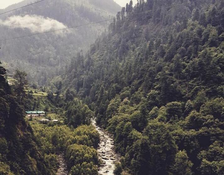 酒店 Tirthan Anglers  Retreat