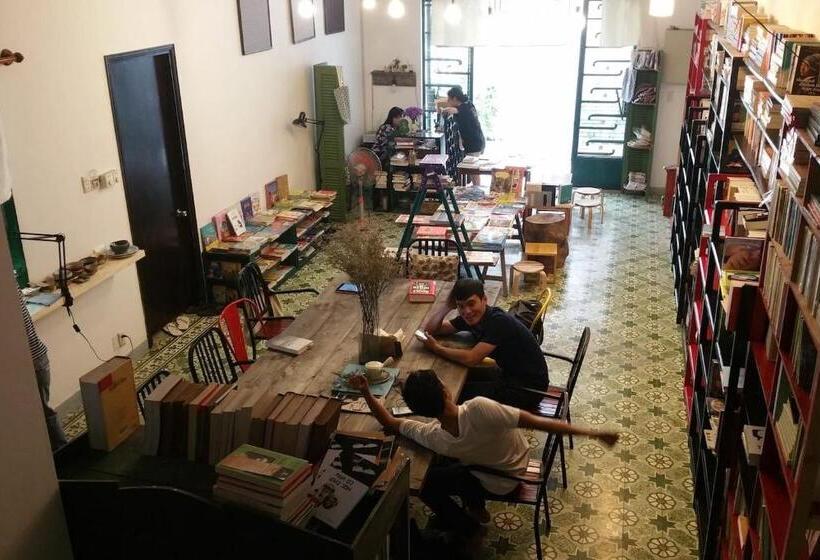 هتل Domino Homestay